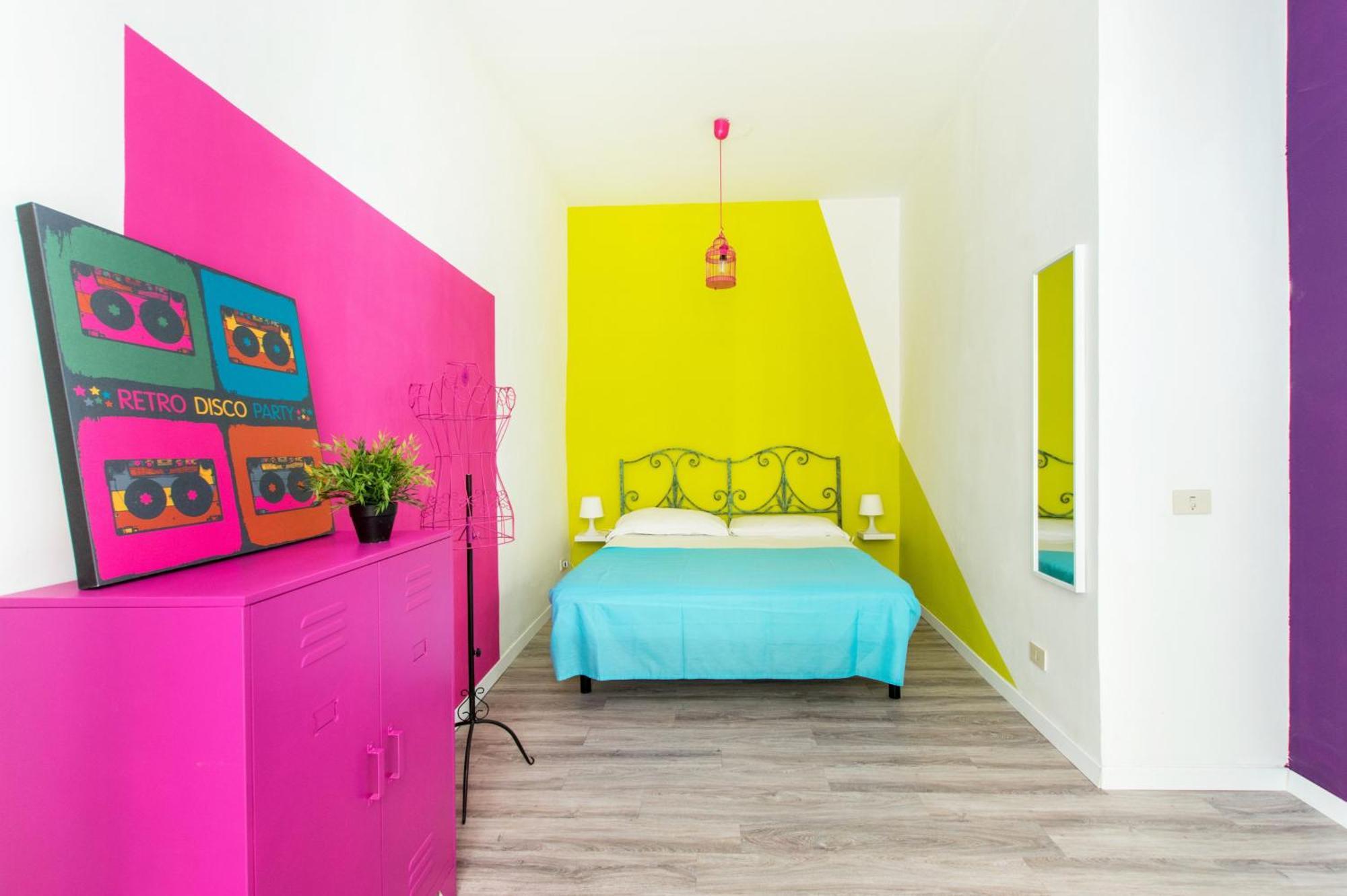 Pop House Apartment Rom